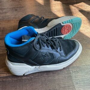 Converse “Peace & Unity” Black Blue Men’s 9.5 Women’s 11